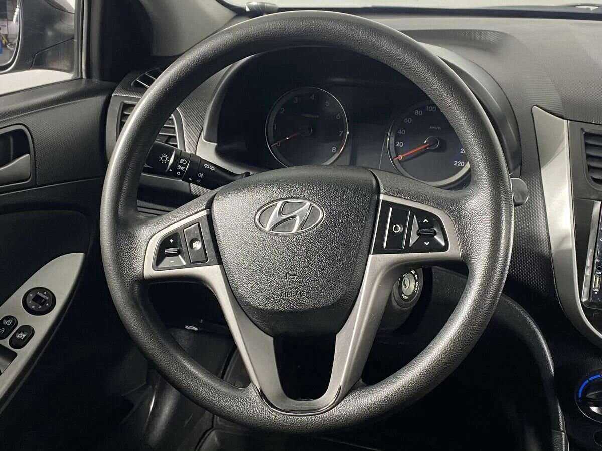 Купить Hyundai Solaris, 2016, 157 000 км, фото №12