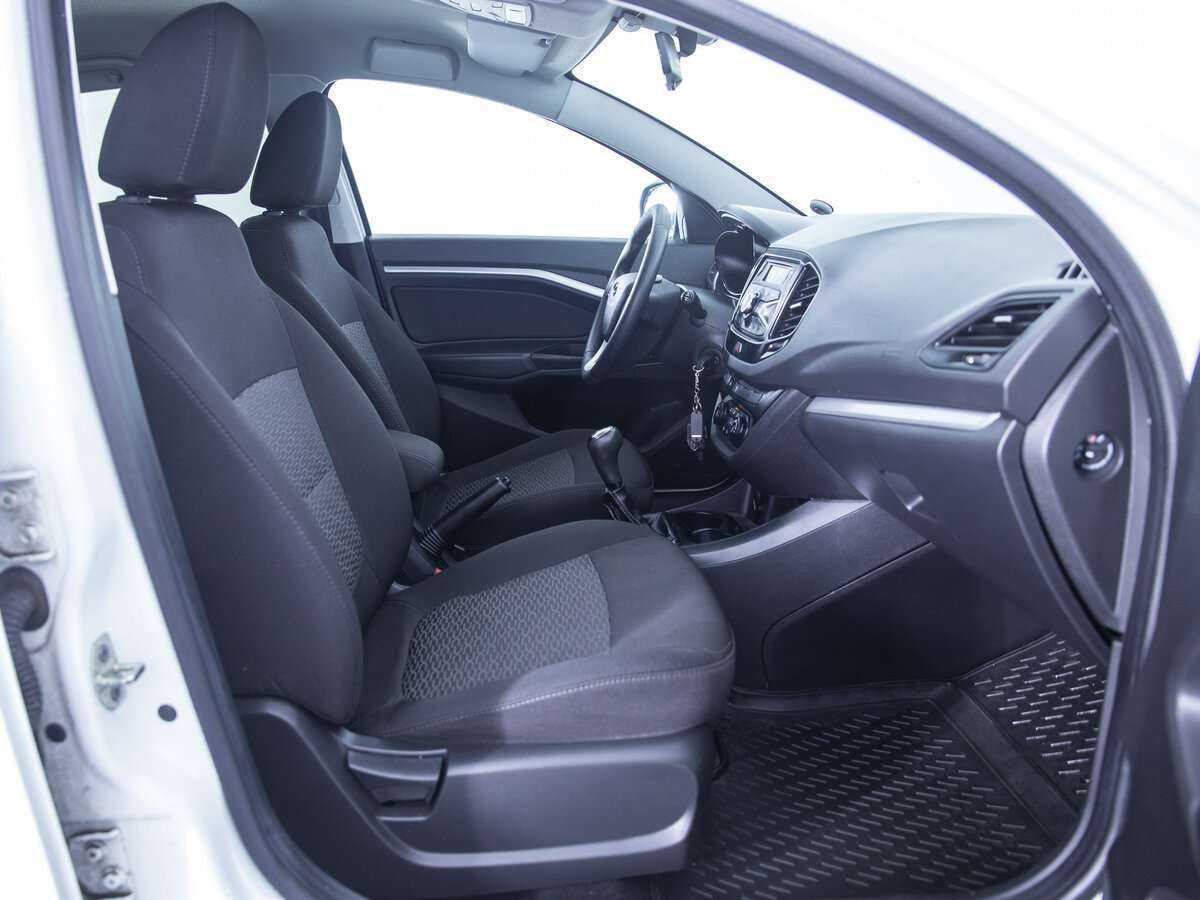 Купить Lada (ВАЗ) Vesta SW, 2018, 109 089 км, фото №11