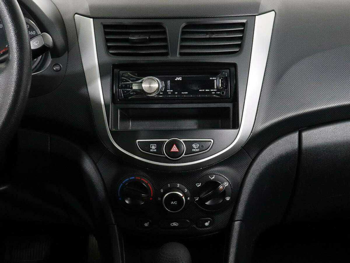 Купить Hyundai Solaris, 2012, 217 922 км, фото №11