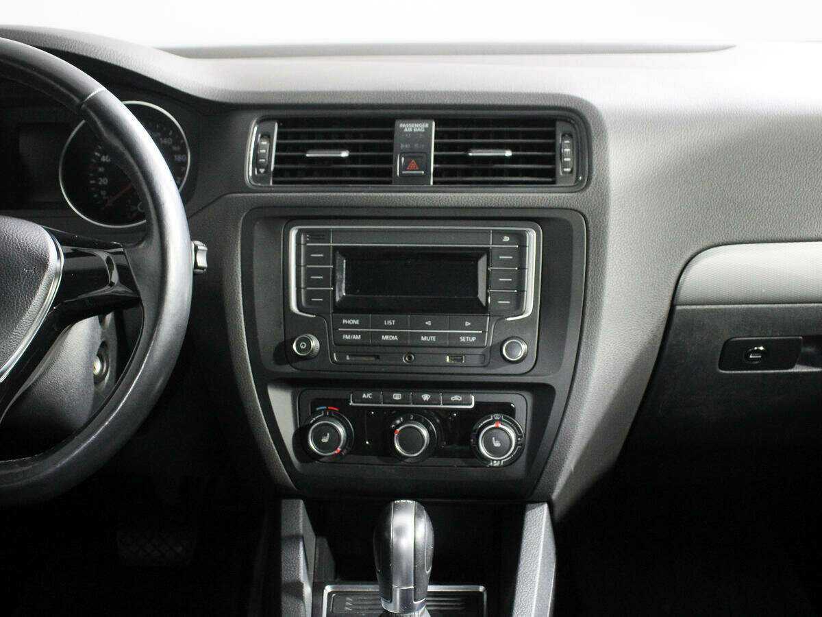 Купить Volkswagen Jetta, 2016, 101 196 км, фото №13