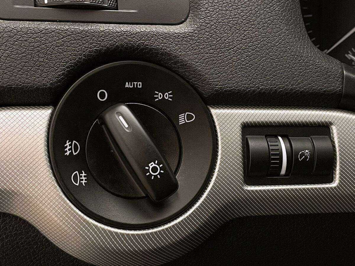 Купить Skoda Octavia, 2012, 117 676 км, фото №13