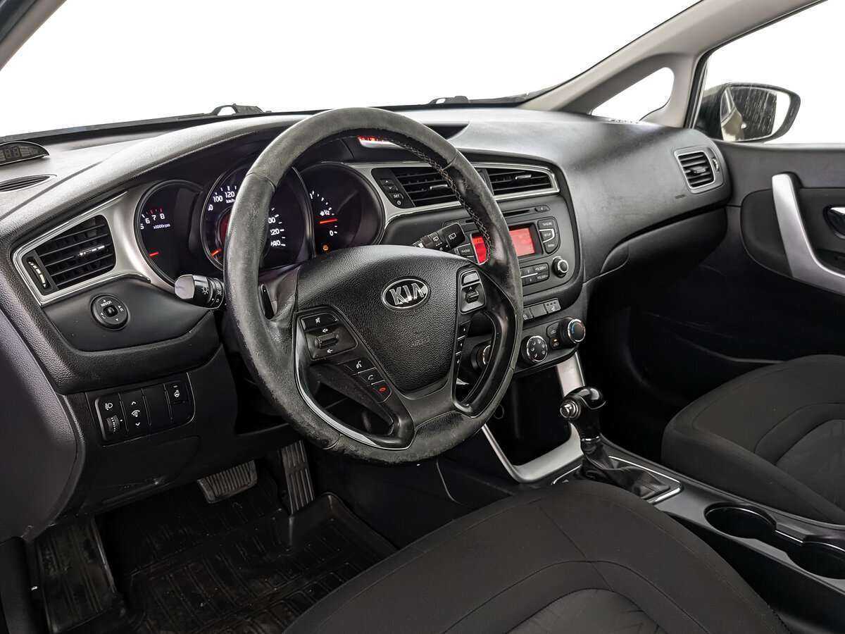 Купить Kia Ceed, 2015, 190 835 км, фото №10