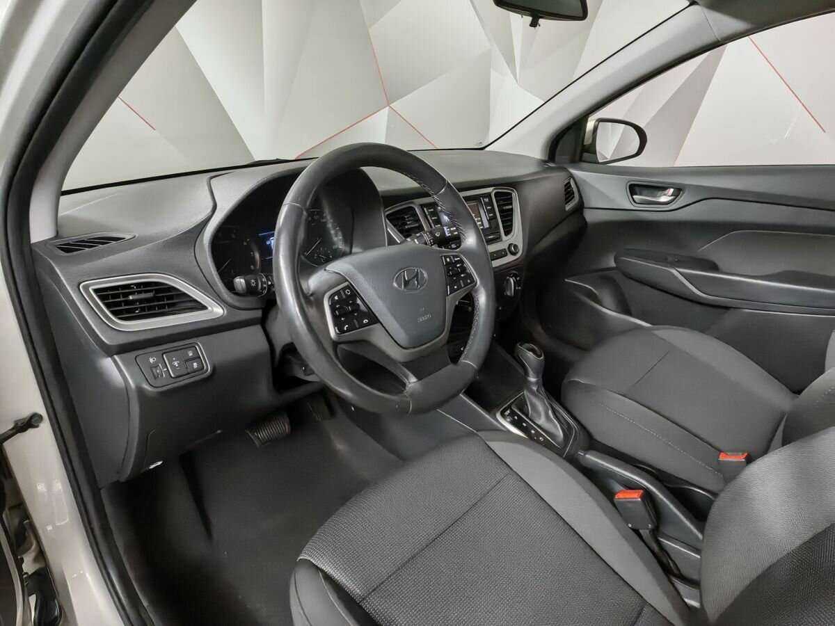 Купить Hyundai Solaris, 2019, 50 853 км, фото №12