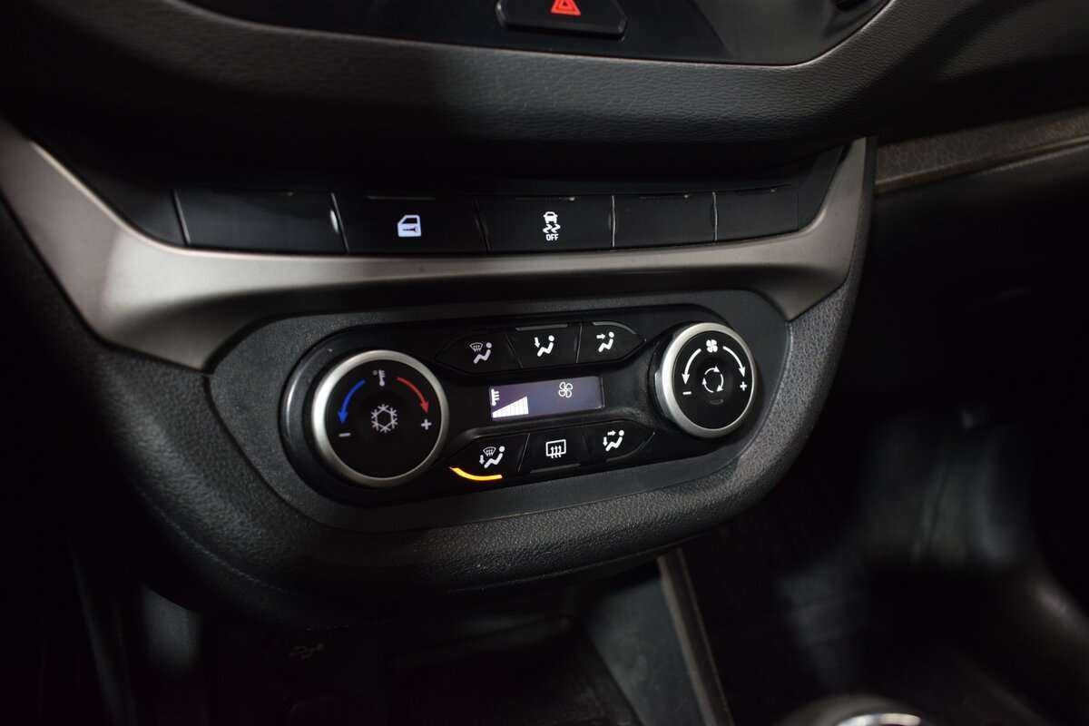 Купить Lada (ВАЗ) Vesta, 2016, 165 000 км, фото №16