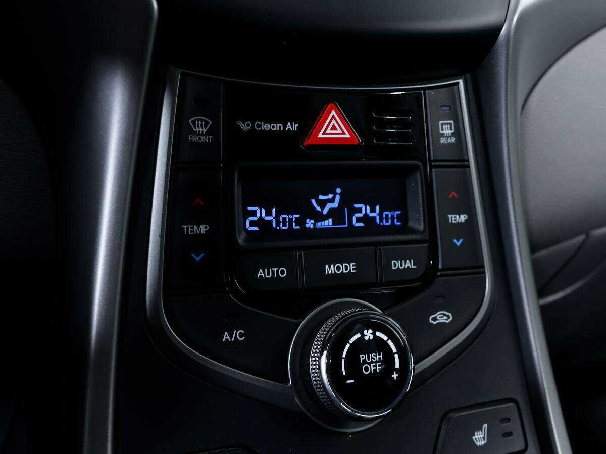 Купить Hyundai Elantra, 2014, 95 902 км, фото №14