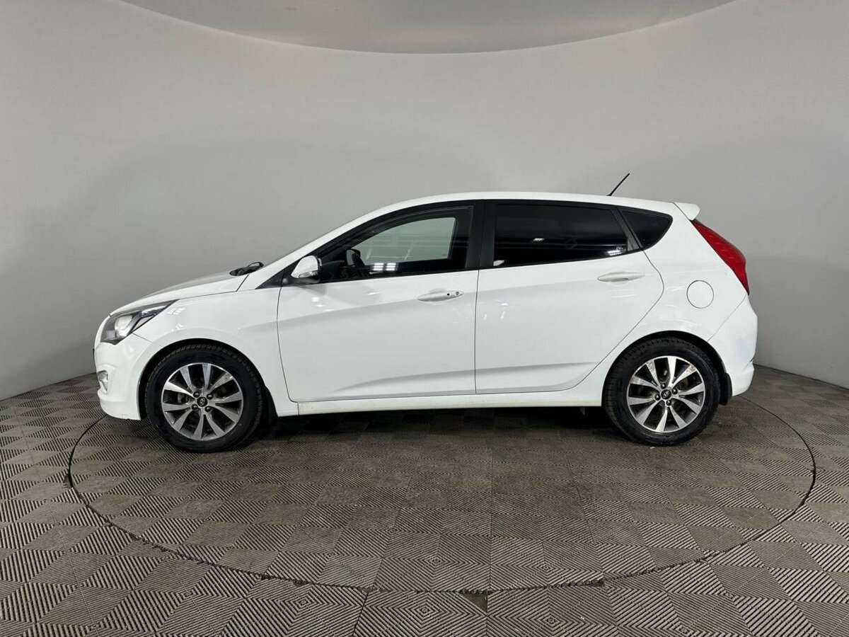 Купить Hyundai Solaris, 2016, 157 958 км, фото №5