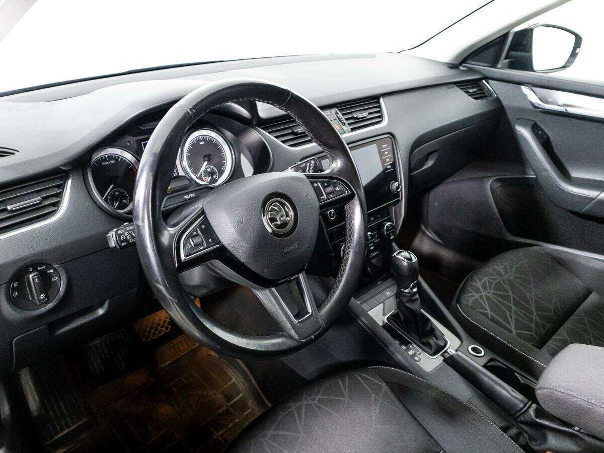 Купить Skoda Octavia, 2019, 268 337 км, фото №11