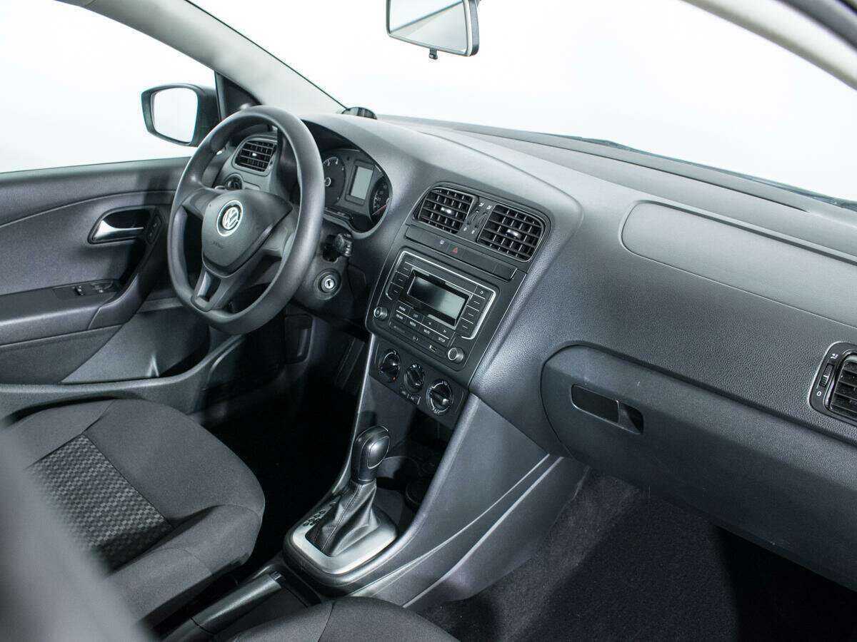 Купить Volkswagen Polo, 2019, 80 339 км, фото №9