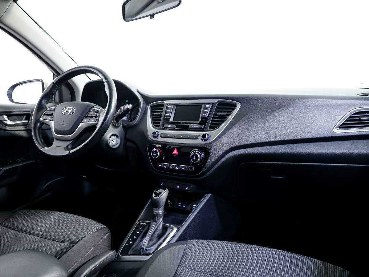 Купить Hyundai Solaris, 2017, 103 052 км, фото №8