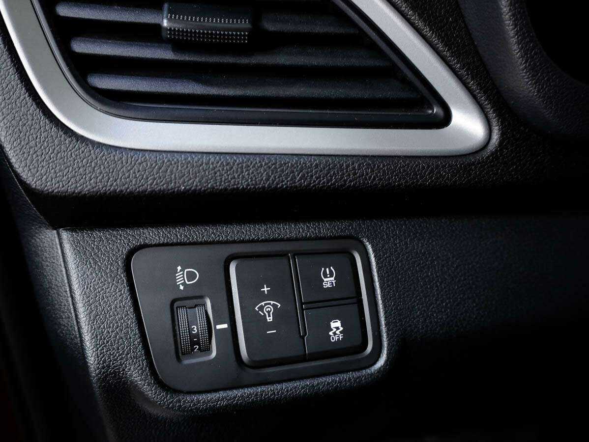 Купить Hyundai Solaris, 2017, 64 675 км, фото №14