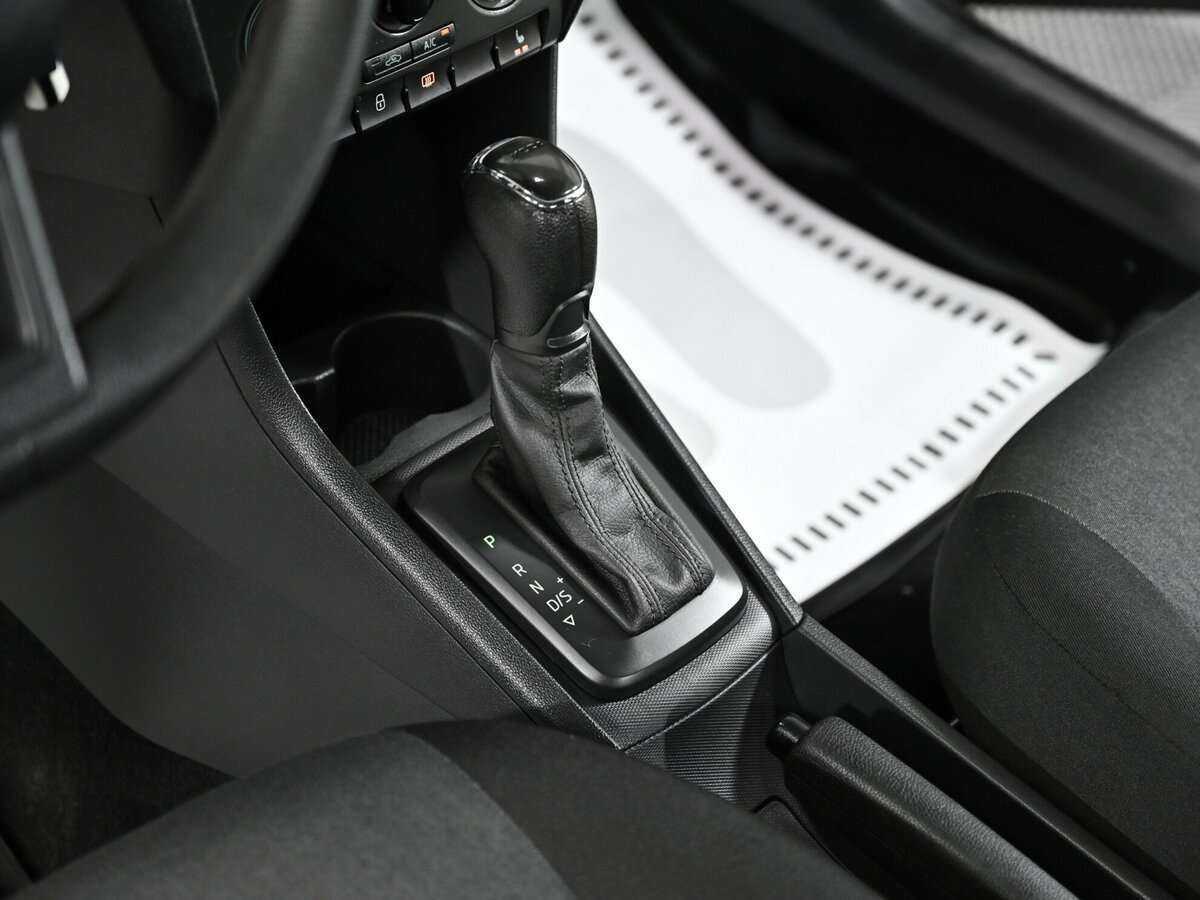 Купить Skoda Rapid, 2016, 124 000 км, фото №8