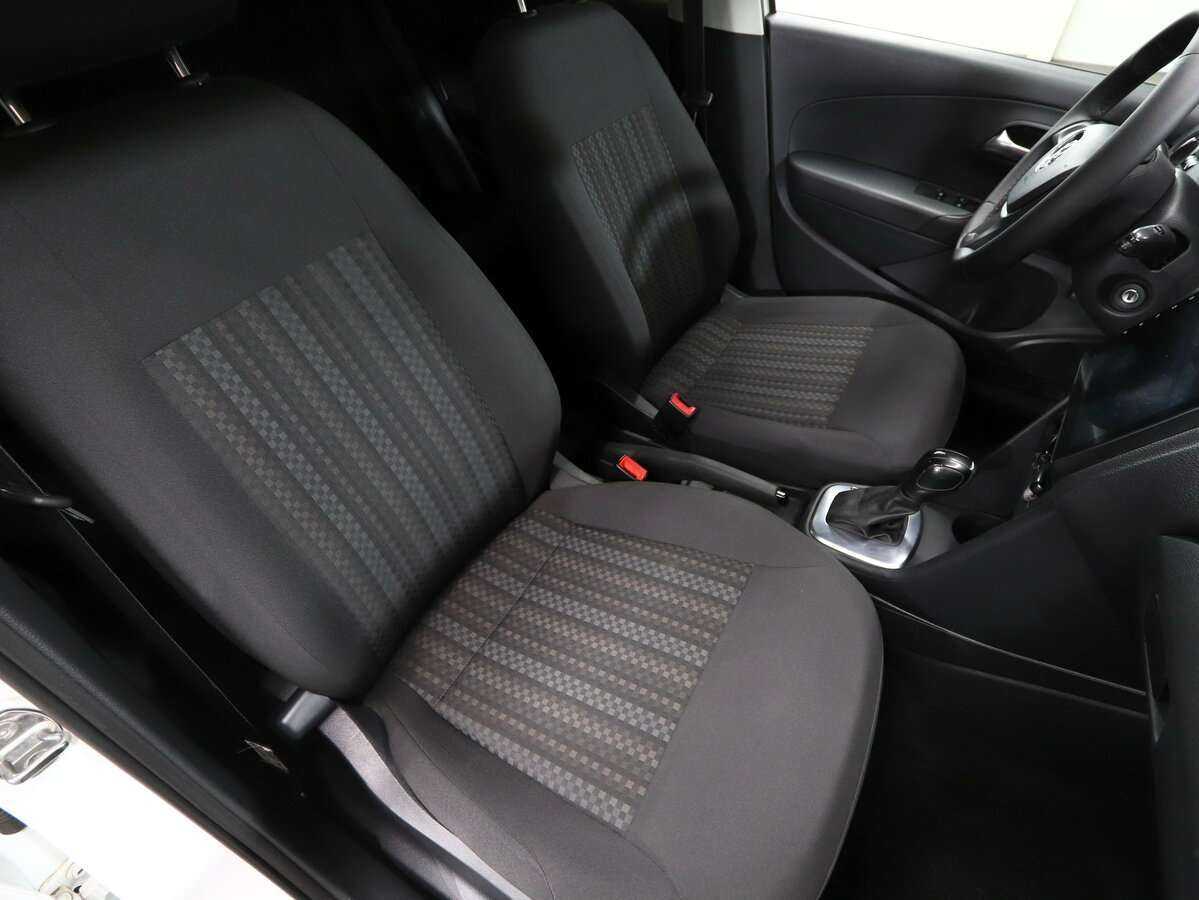 Купить Volkswagen Polo, 2017, 154 000 км, фото №8