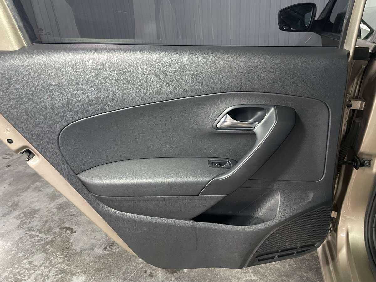 Купить Volkswagen Polo, 2016, 175 344 км, фото №18