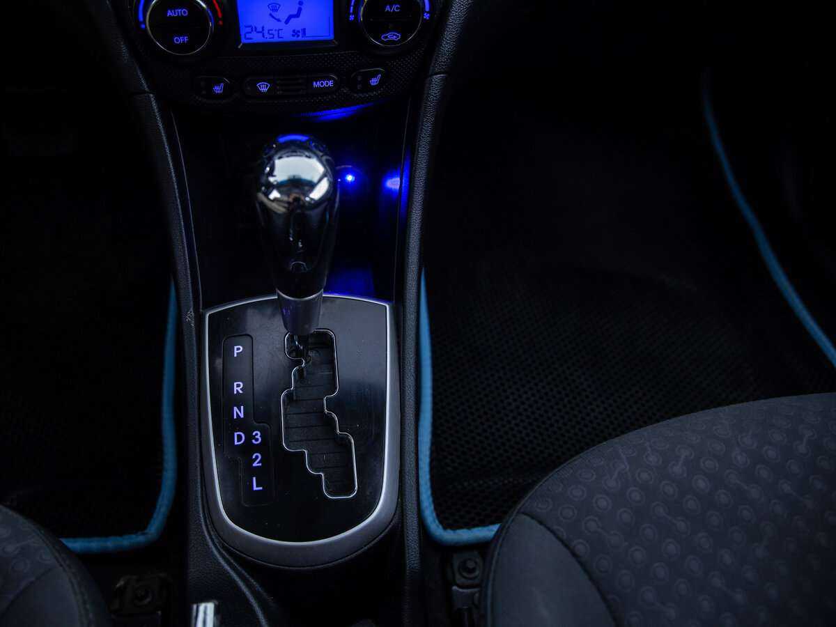 Купить Hyundai Solaris, 2012, 132 942 км, фото №19