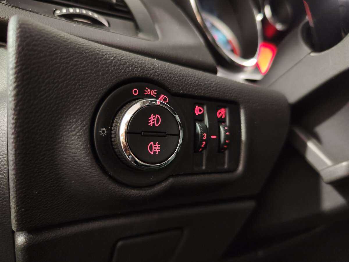 Купить Opel Astra, 2012, 220 000 км, фото №19