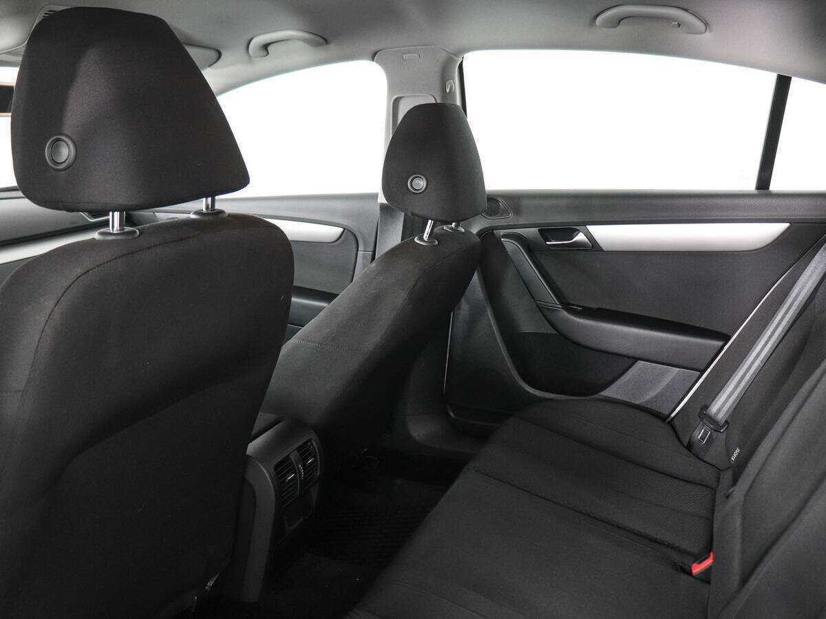 Купить Volkswagen Passat, 2014, 146 095 км, фото №12