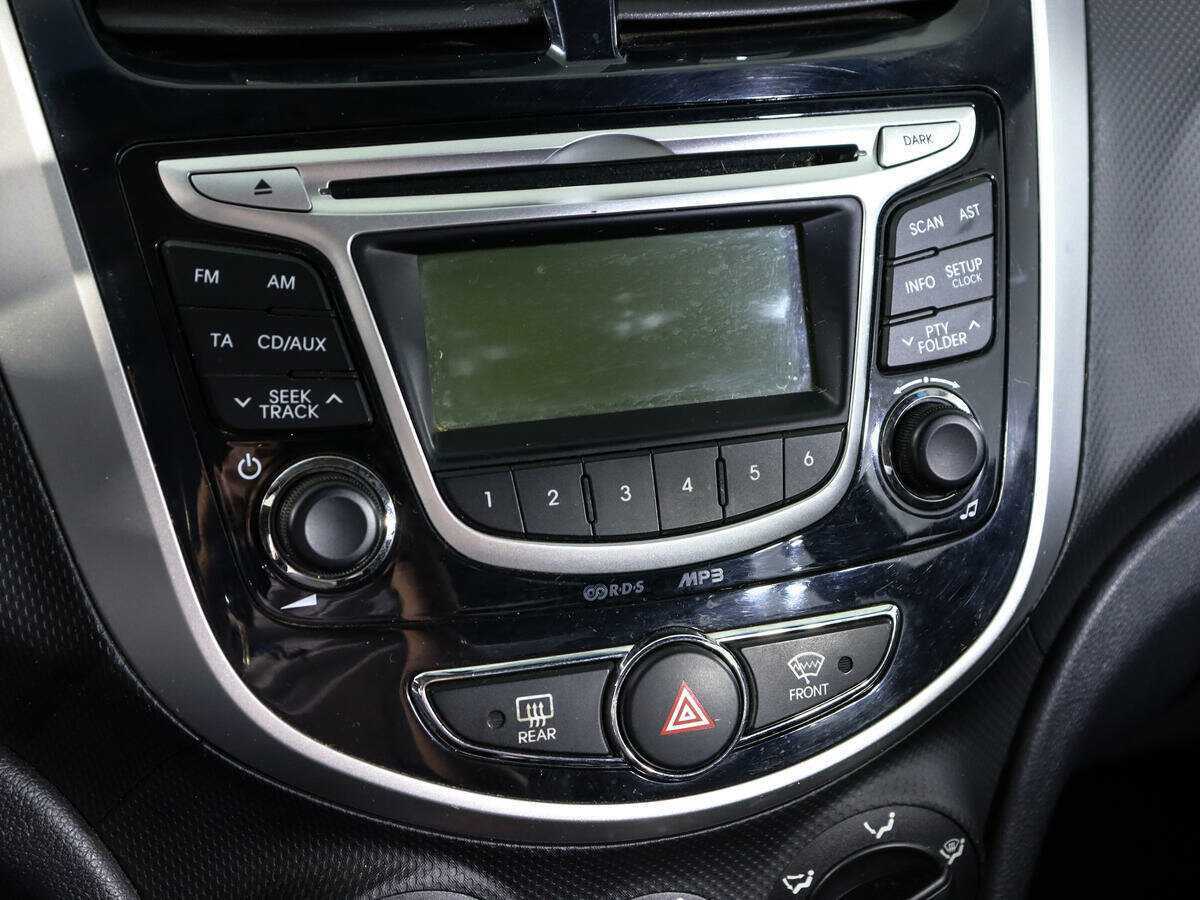 Купить Hyundai Solaris, 2014, 98 000 км, фото №18