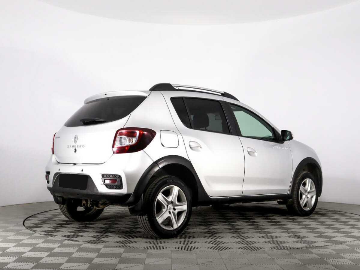 Купить Renault Sandero Stepway, 2015, 220 783 км, фото №4