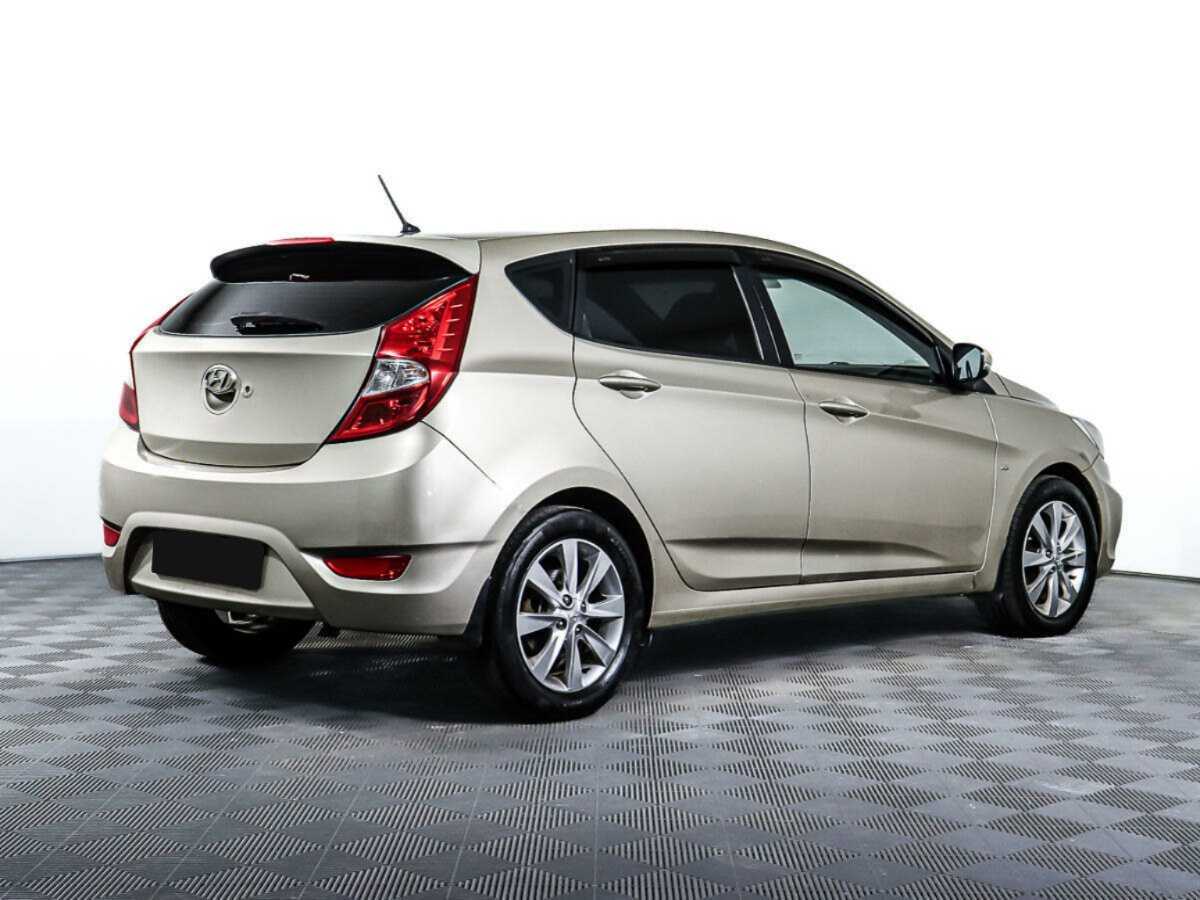 Купить Hyundai Solaris, 2012, 178 384 км, фото №4