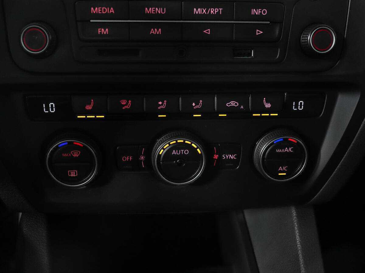 Купить Volkswagen Jetta, 2015, 134 800 км, фото №13