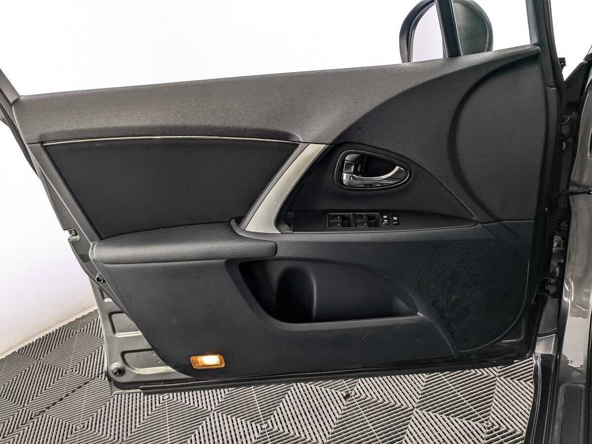 Купить Toyota Avensis, 2012, 87 994 км, фото №15