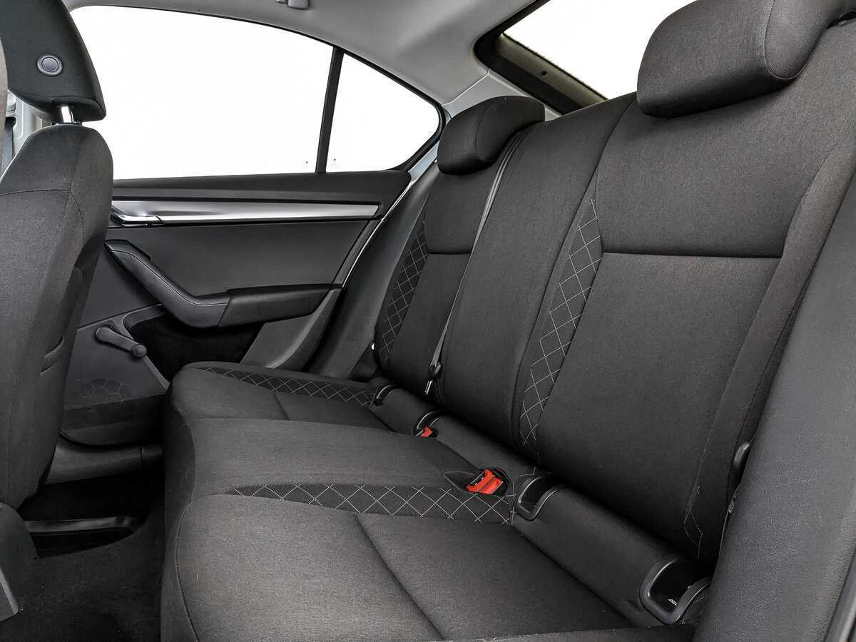 Купить Skoda Octavia, 2017, 165 576 км, фото №14