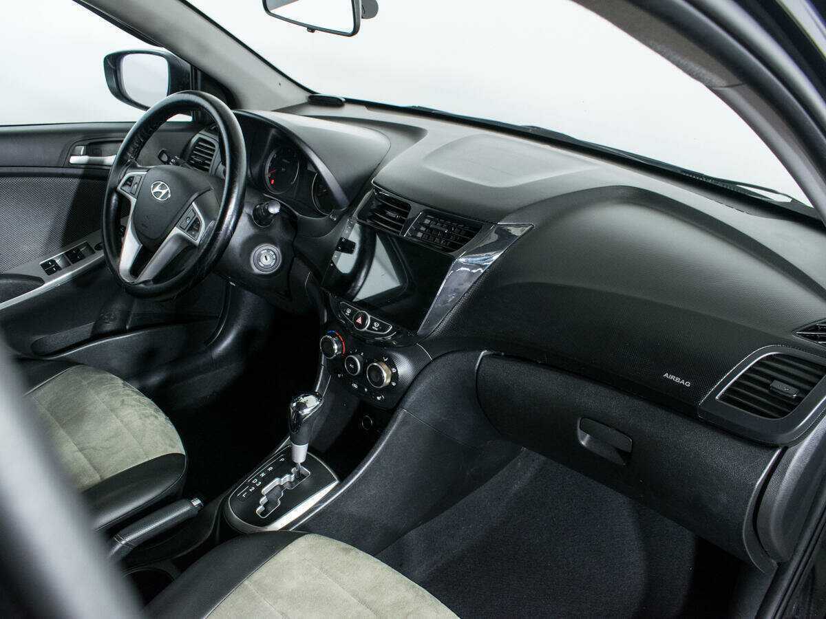 Купить Hyundai Solaris, 2014, 104 987 км, фото №9