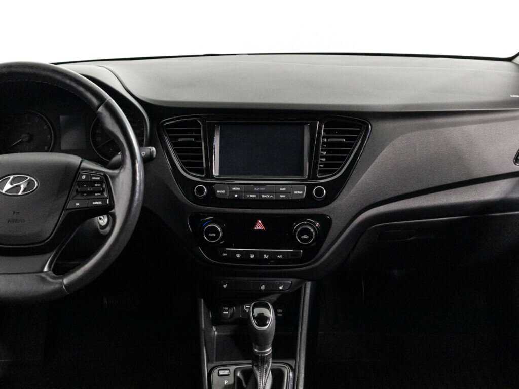 Купить Hyundai Solaris, 2017, 131 941 км, фото №14