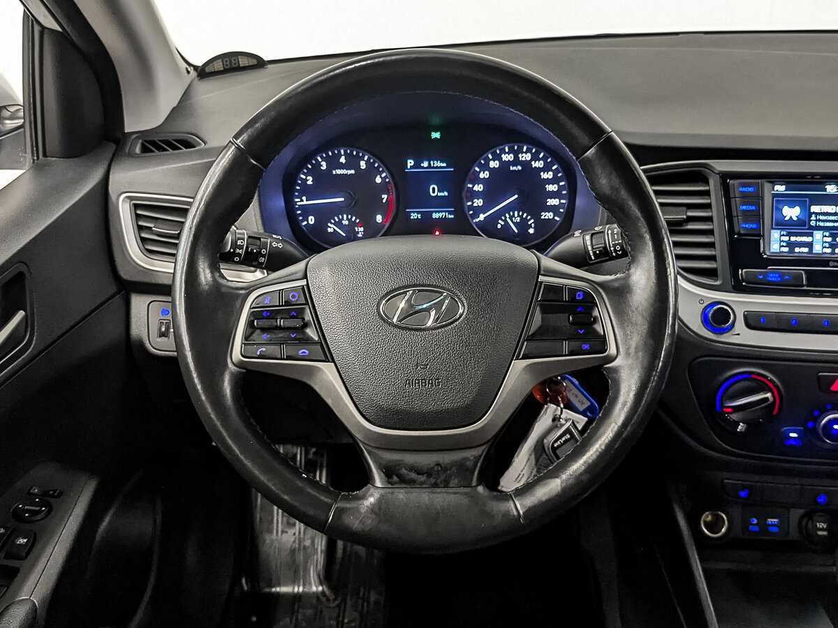 Купить Hyundai Solaris, 2017, 88 966 км, фото №22