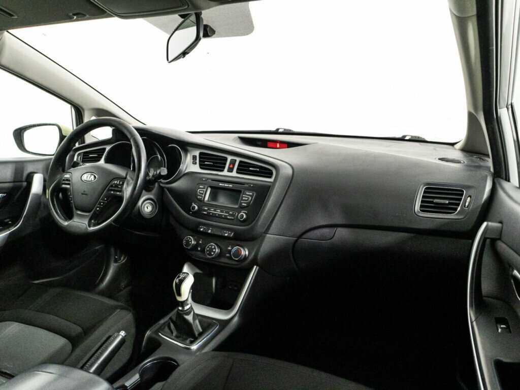 Купить Kia Ceed, 2012, 262 426 км, фото №9