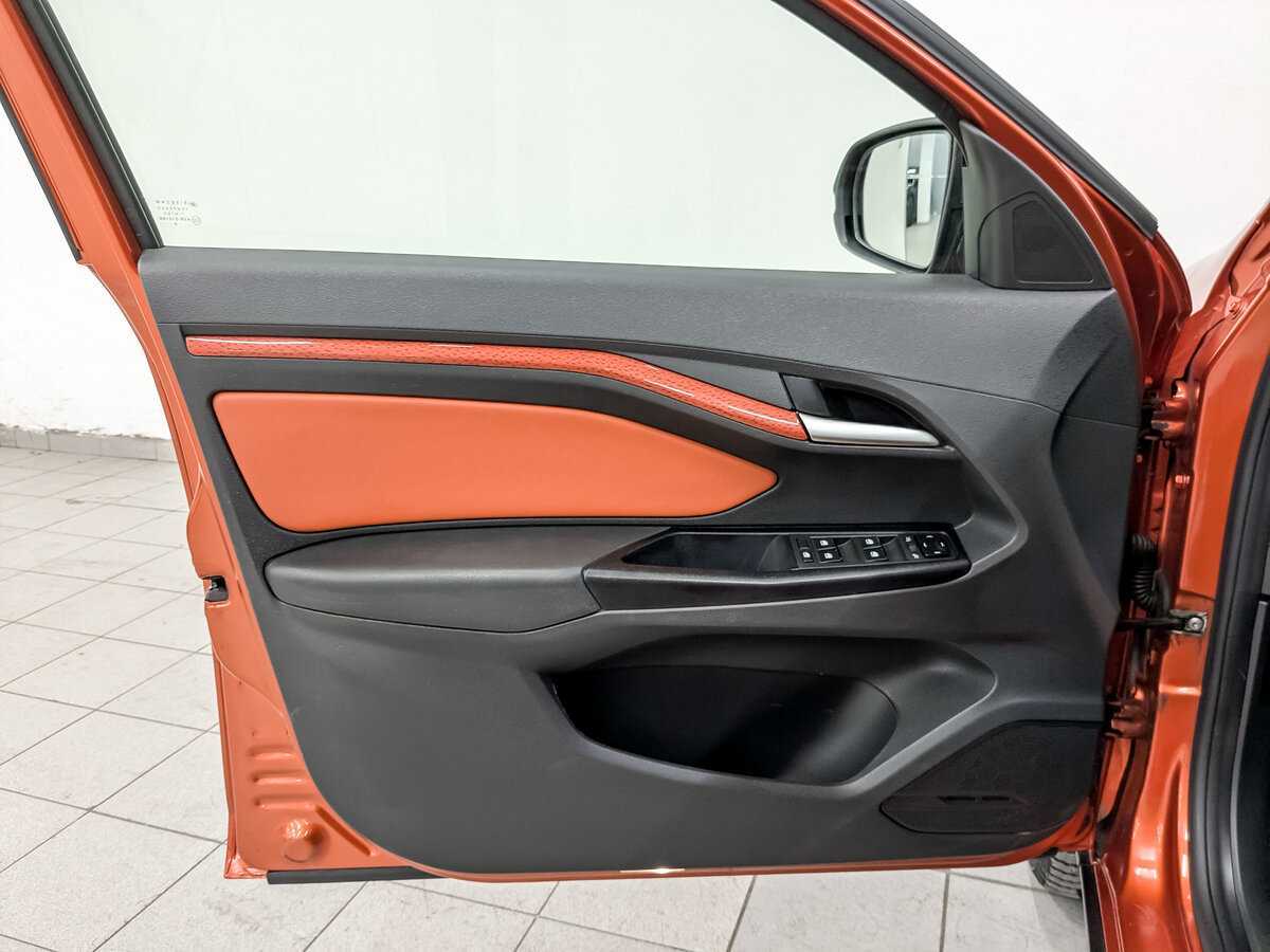 Купить Lada (ВАЗ) Vesta SW Cross, 2019, 99 311 км, фото №18