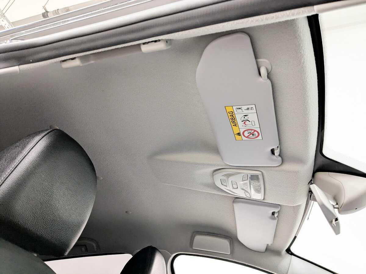 Купить Lada (ВАЗ) Vesta SW Cross, 2019, 70 048 км, фото №22