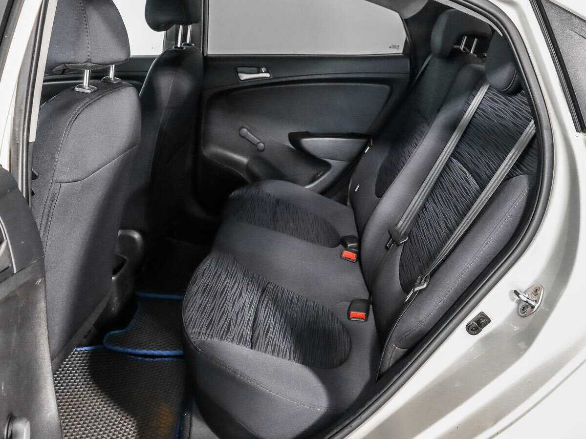 Купить Hyundai Solaris, 2016, 163 533 км, фото №8