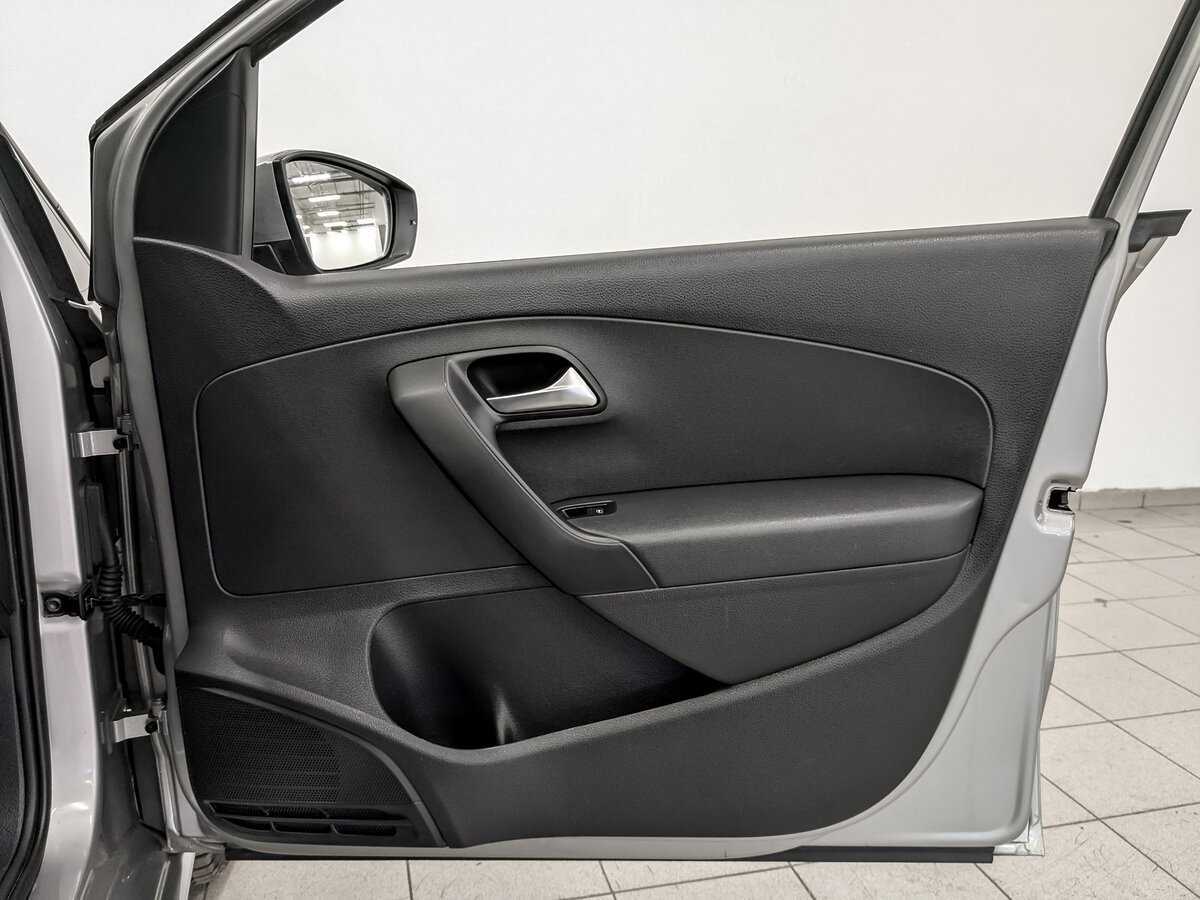 Купить Volkswagen Polo, 2018, 126 810 км, фото №23