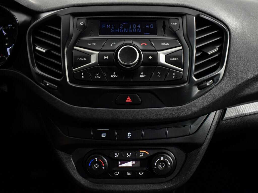 Купить Lada (ВАЗ) Vesta, 2017, 186 650 км, фото №16