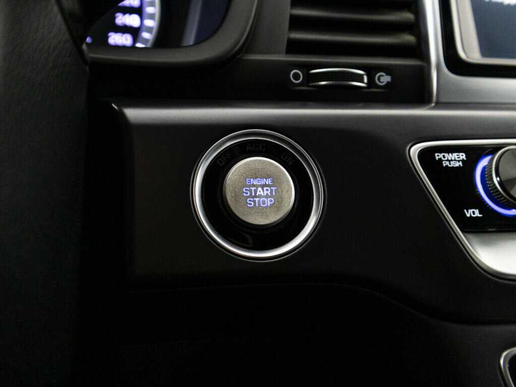 Купить Hyundai Sonata, 2019, 66 693 км, фото №18