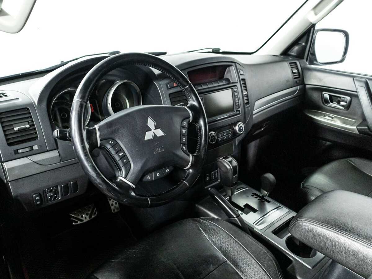 Купить Mitsubishi Pajero, 2012, 215 000 км, фото №9