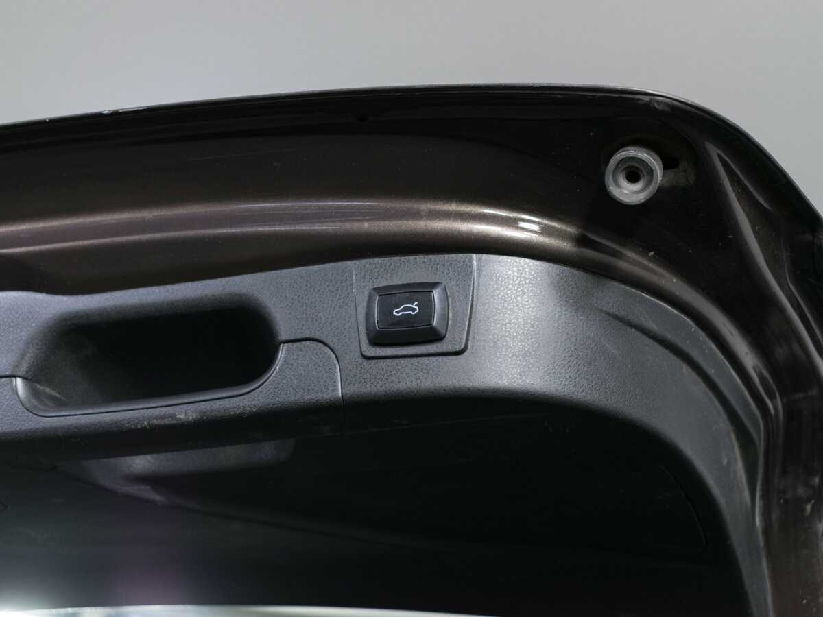 Купить Lada (ВАЗ) Vesta SW Cross, 2019, 115 624 км, фото №8