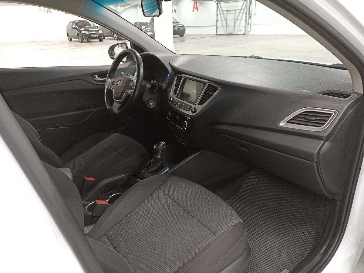 Купить Hyundai Solaris, 2019, 170 002 км, фото №11