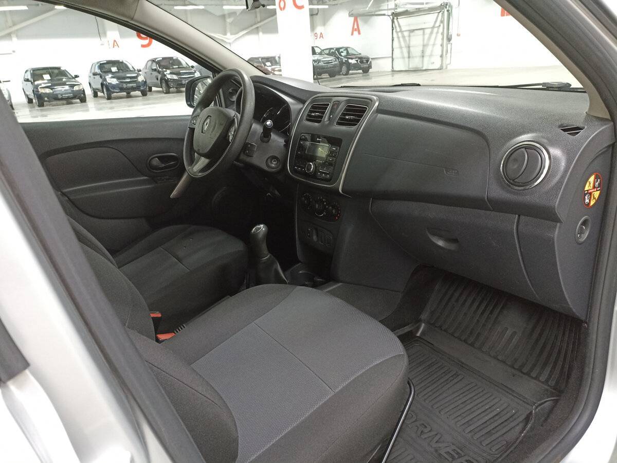 Купить Renault Sandero, 2017, 124 300 км, фото №11