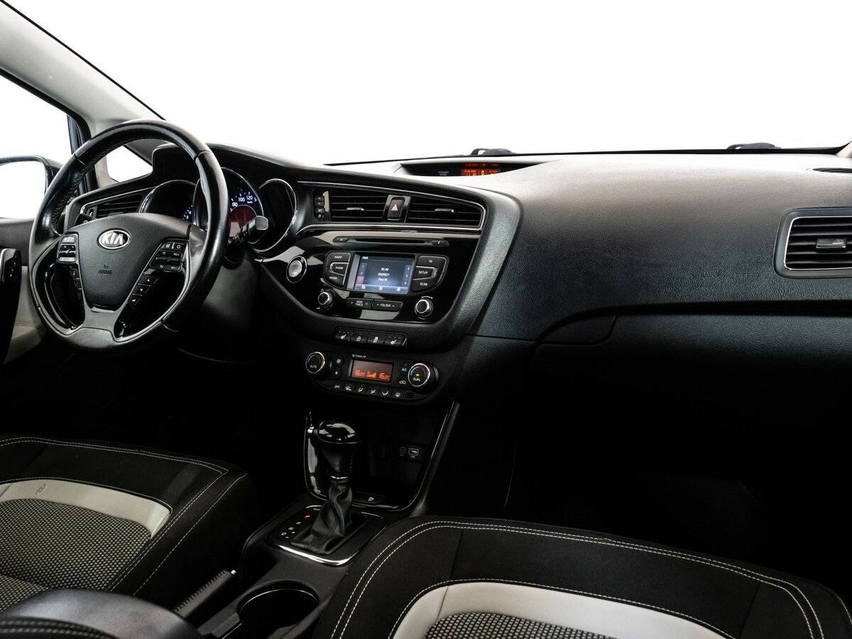 Купить Kia Ceed, 2015, 182 883 км, фото №9