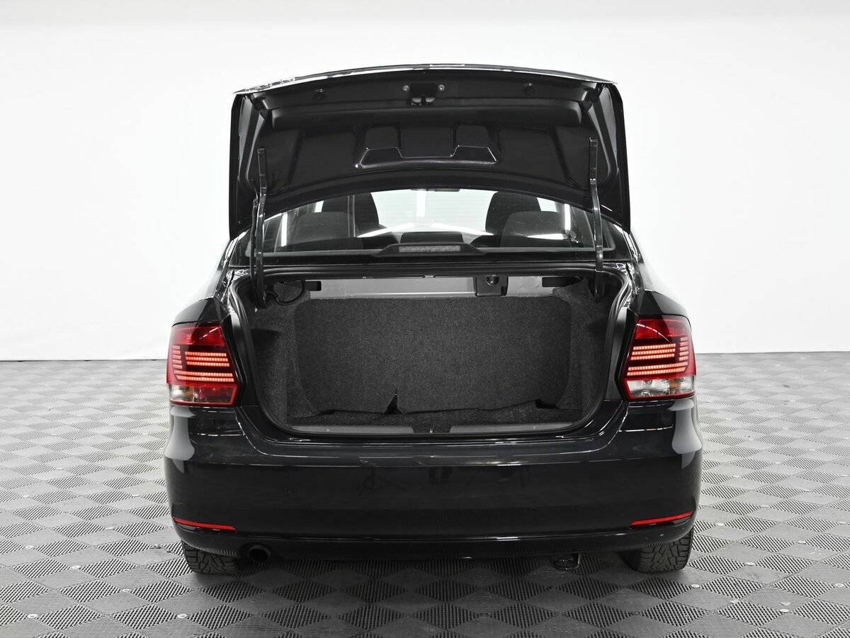 Купить Volkswagen Polo, 2017, 113 000 км, фото №5