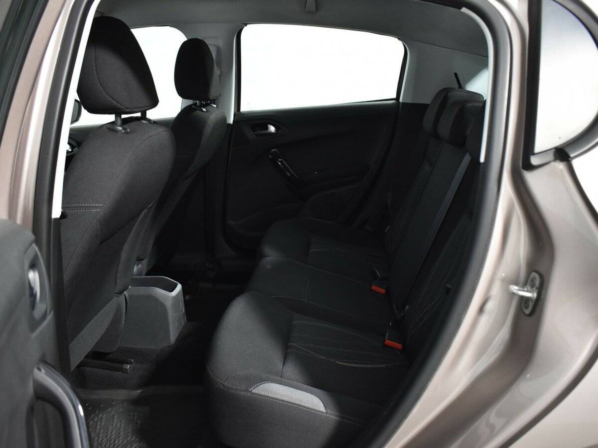 Купить Peugeot 208, 2014, 130 000 км, фото №12