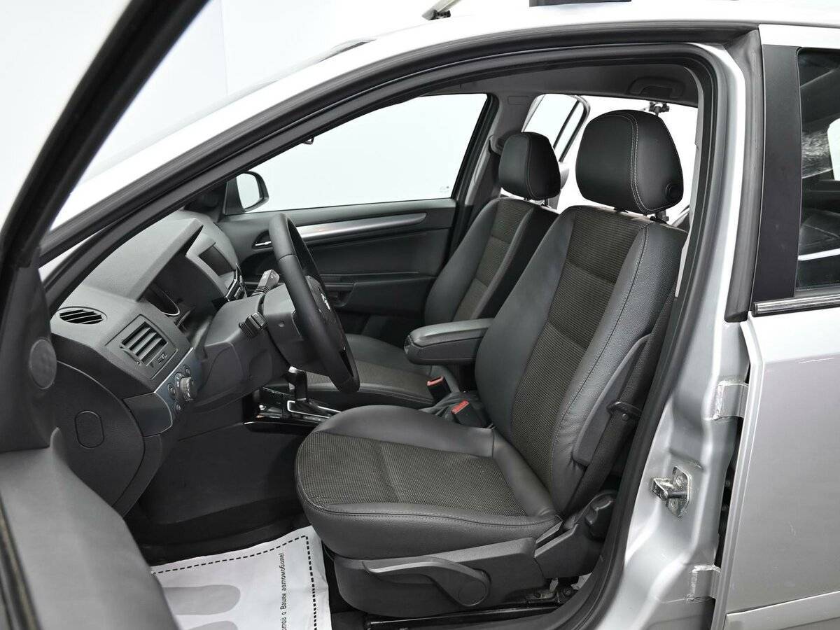 Купить Opel Astra, 2012, 182 000 км, фото №5