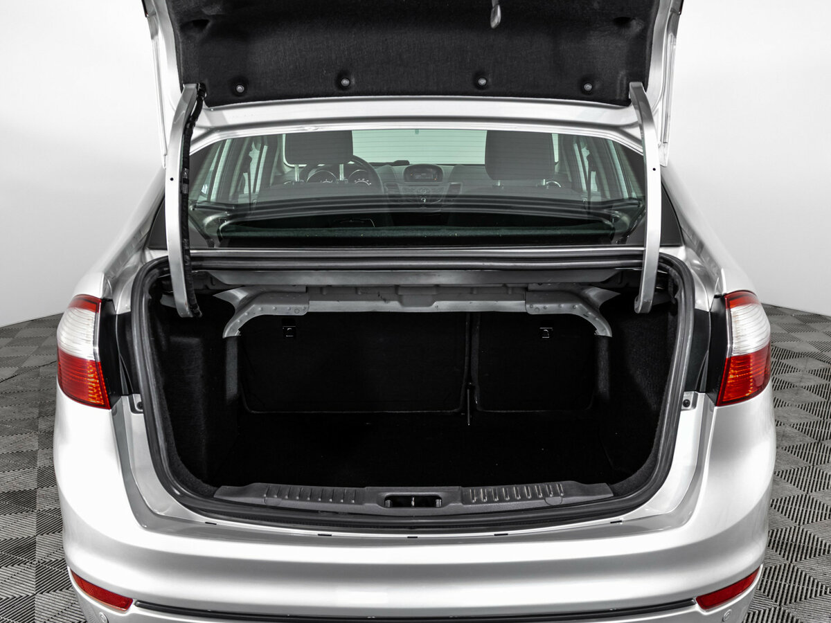 Купить Ford Fiesta Mk6 Рестайлинг, 2016, 85 502 км, фото №16