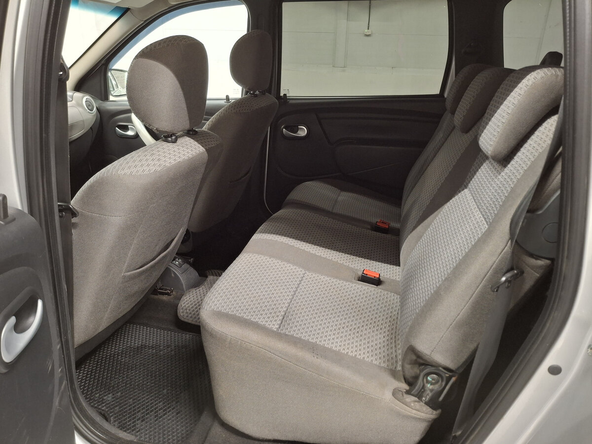 Купить Lada (ВАЗ) Largus I, 2013, 200 695 км, фото №12