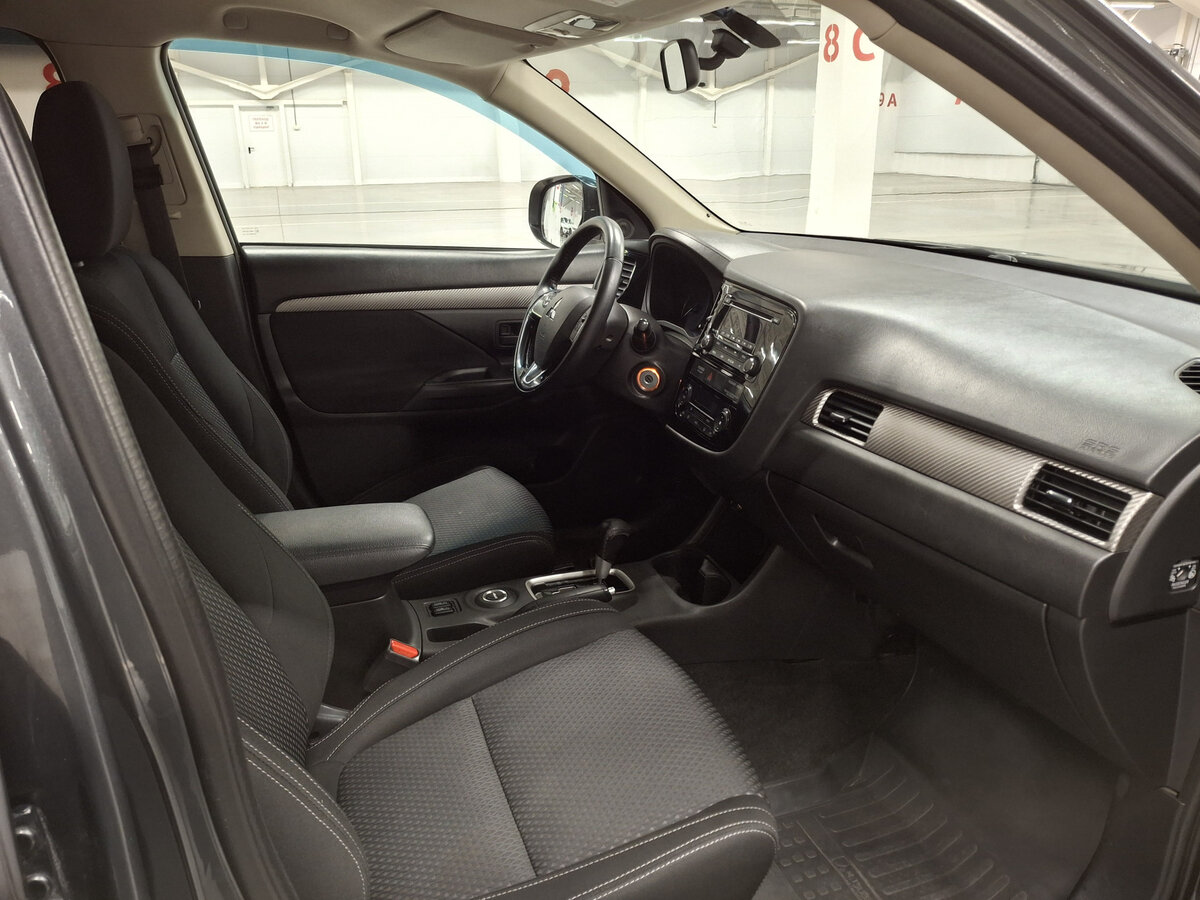 Купить Mitsubishi Outlander III Рестайлинг 2, 2015, 174 713 км, фото №11