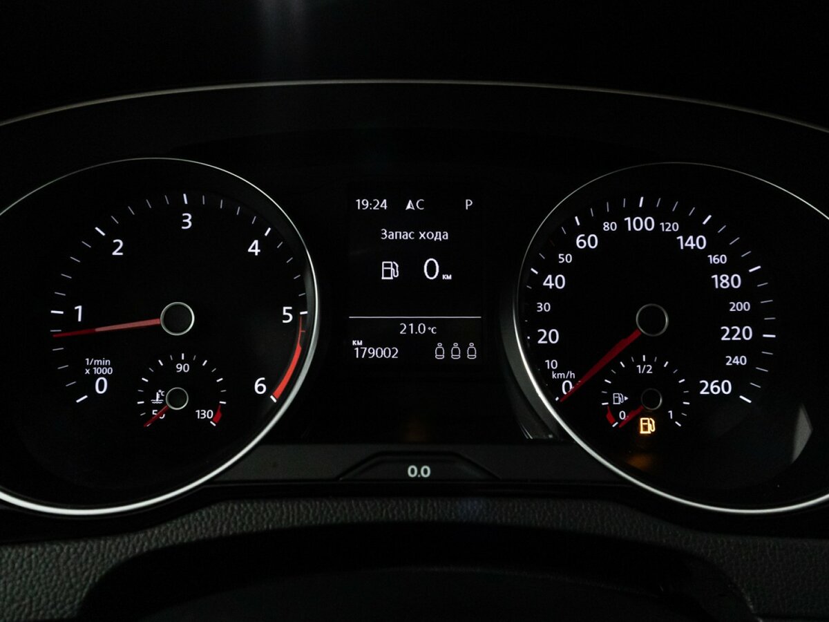 Купить Volkswagen Passat DSG7 B8, 2019, 179 001 км, фото №12