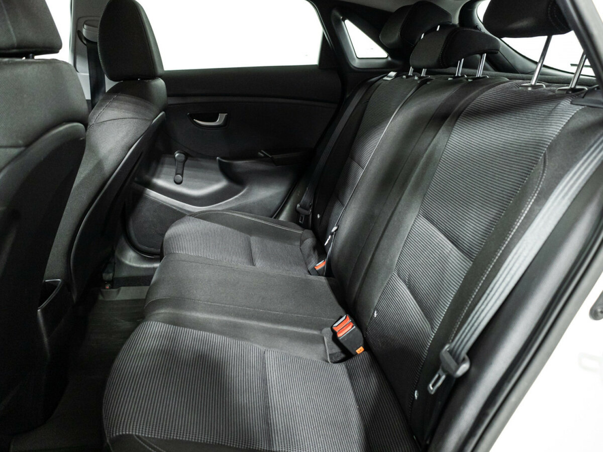 Купить Hyundai i30 II Рестайлинг, 2015, 114 146 км, фото №10