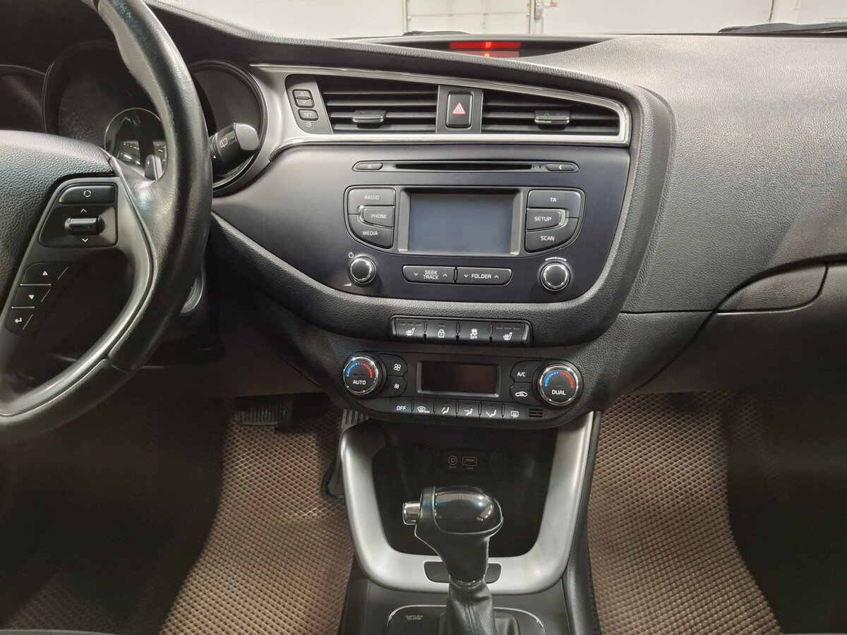 Купить Kia Ceed II Рестайлинг, 2018, 181 461 км, фото №15